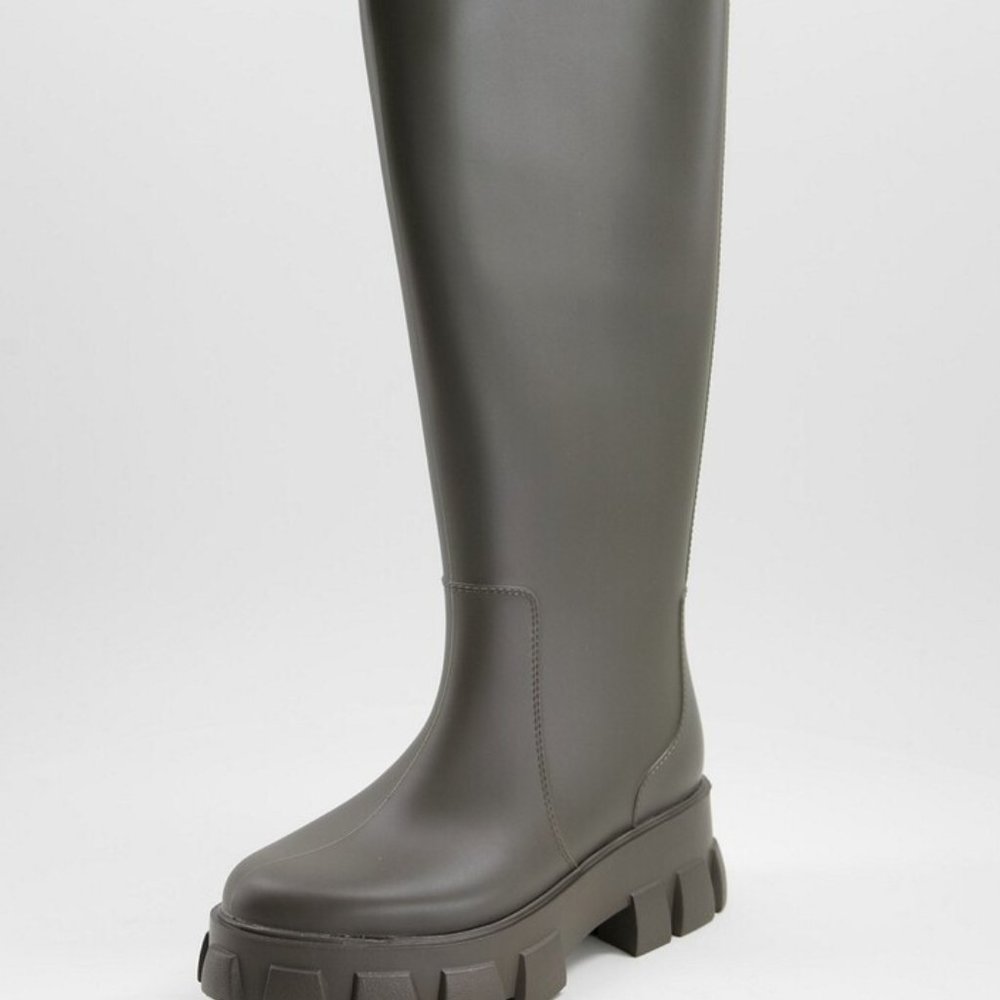 ASOS Gracie Chunky Knee High Wellies in Khaki